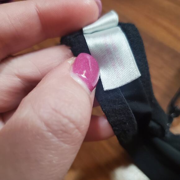 Victoria's Secret PINK Wear Everywhere Lightly Lined 36B Black Bra Underwire - Picture 10 of 12